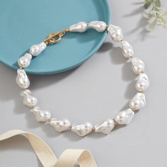 KummerSaprk Pearl Choker Necklace for Women Layered White Beaded Jewelry Gift - Picture 6 of 7